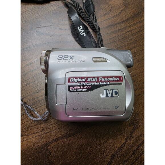 JVC Digital Video Camera GR-D395U 32X Optical Zoom Mini DV Wide Mode Silver W/ S - Picture 4 of 16